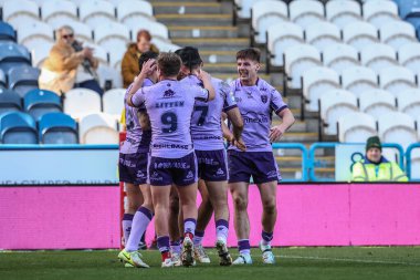 Hull KR 'dan Tom Davies, 30 Mart 2025' te John Smith Stadyumu 'nda oynanan 6. Betfred Süper Lig karşılaşmasında Huddersfield Giants ile Hull KR karşılaşmasını kutluyor.