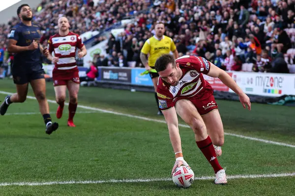 Wigan Warriors 'dan Jake Wardle 30 Mart 2025' te Wigan Warriors 'a karşı Salford Red Devils' in oynadığı Betfred Süper Lig 6. Raundunda skoru 4-0 yaptı.