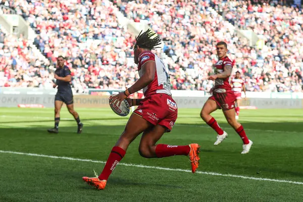 Wigan Warriors 'dan Junior Nsemba 30 Mart 2025' te İngiltere 'nin Wigan kentinde oynanan The Brick Community Stadyumu' nda oynanan 6.