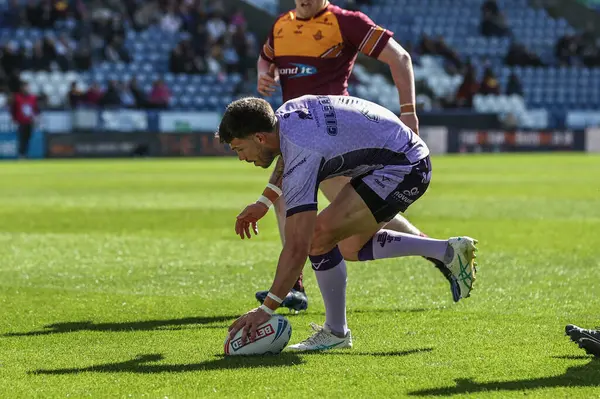 Hull KR 'dan Oliver Gildart, 30 Mart 2025' te John Smith 'in Stadyumu' nda oynanan 6. Betfred Süper Lig karşılaşmasında Huddersfield Giants 'a karşı Hull KR maçına çıkıyor.