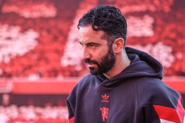 Manchester United 'ın menajeri Rben Amorim Premier Lig maçı sırasında Nottingham Forest, Manchester United' a karşı City Ground, Nottingham, 1 Nisan 2025 'de geldi.