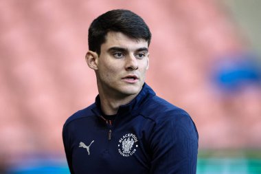 Blackpool 'dan Rob Apter, 1 Nisan 2025' te Bloomfield Road, Blackpool 'da oynanan Blackpool-Blackpool maçında maç öncesi ısınma maçında...