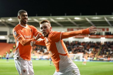 Blackpool 'dan Sonny Carey, 1 Nisan 2025' te Bloomfield Road, Blackpool 'da oynanan Blackpool-1 karşılaşmasında 1-0 kazanma hedefini kutluyor.