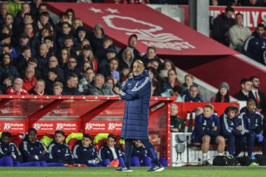 Nuno Espirito Santo Nottingham Ormanı Müdürü Premier Lig maçı sırasında Nottingham Forest Manchester United 'a karşı City Ground, Nottingham, İngiltere, 1 Nisan 2025
