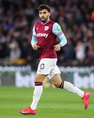 Premier Lig karşılaşmasında West Ham United 'tan Lucas Paquet Wolverhampton Wanderers ile Molineux, Wolverhampton, Birleşik Krallık' ta 1 Nisan 2025