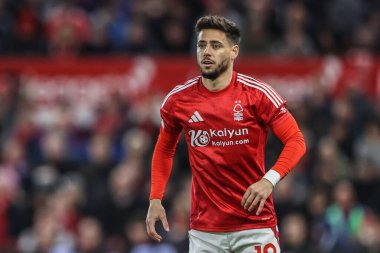 Nottingham Ormanı 'ndan Lex Moreno Premier Lig maçı sırasında Nottingham Forest Manchester United' a karşı City Ground, Nottingham, 1 Nisan 2025