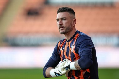 Blackpool 'dan Richard O' Donnell, 1 Nisan 2025 'te Bloomfield Road, Blackpool' da oynanan Blackpool-Blackpool maçında maç öncesi ısınma maçında...