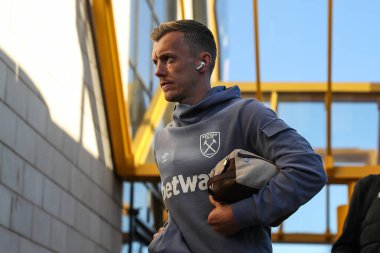 West Ham United 'tan James Ward-Prowse Premier League karşılaşması öncesinde Wolverhampton Wanderers' a karşı Molineux, Wolverhampton, Birleşik Krallık, 1 Nisan 2025