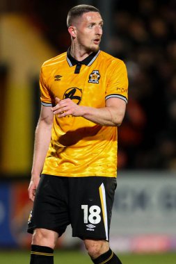 Cambridge United takımından Ryan Loft, 1 Nisan 2025 'te Abbey Stadyumu' nda oynanan Cambridge United - Wrexham maçında izlemektedir.