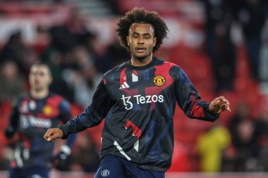 Manchester United takımından Joshua Zirkzee Premier League maçında ısınma turunda Nottingham Forest Manchester United 'a karşı City Ground, Nottingham, İngiltere' de 1 Nisan 2025