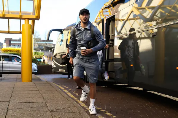 West Ham United takımından Guido Rodrguez, 1 Nisan 2025 'te İngiltere' nin Wolverhampton kentinde oynanan Premier Lig karşılaşması öncesinde geldi.