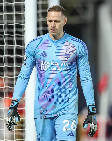 Nottingham Ormanı 'ndan Matz Sels Premier League maçı sırasında Nottingham Forest Manchester United' a karşı City Ground, Nottingham, 1 Nisan 2025