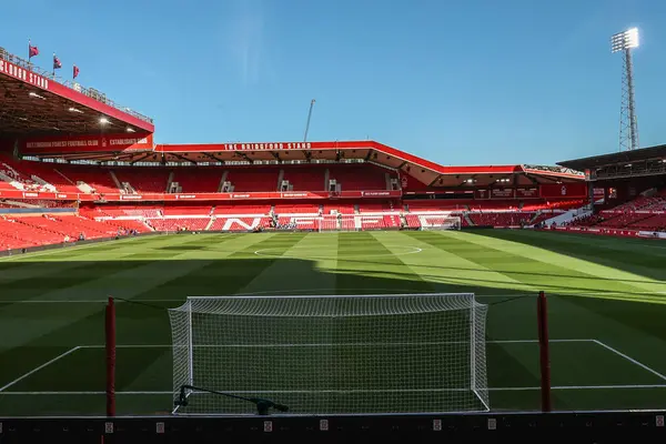 Premier Lig maçı sırasında Nottingham Forest, Manchester United 'a karşı City Ground, Nottingham, İngiltere, 1 Nisan 2025