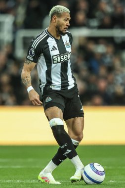 Newcastle United 'dan Joelinton Premier League maçı sırasında Newcastle United, Brentford' a karşı St. James 's Park, Newcastle, 2 Nisan 2025