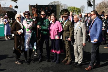 Galyalı Savaşçı Patrick W. Mullins, 3 Nisan 2025 'te Aintree Yarış Pisti' nde düzenlenen Randox Grand National 2025 Gün Açılış Günü 'nde Brooklands Golden Miller Kronograf Bowl Chase' in ardından yarışmayı kazandı.