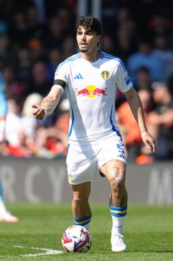 Leeds United takımından Pascal Struijk, Luton Town - Leeds United maçında 5 Nisan 2025 'te Kenilworth Road, Luton, İngiltere' de karşılaştı.