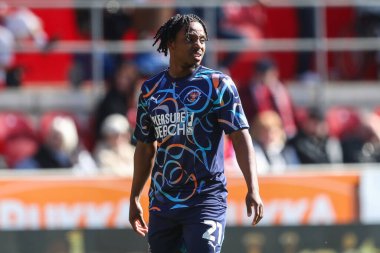 Blackpool takımından Niall Ennis 5 Nisan 2025 'te New York Stadyumu' nda oynanan maçta Rotherham United ile Blackpool karşılaşacak.