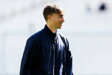 AFC Bournemouth 'tan Dean Huijsen, Premier League maçından önce Londra Stadyumu' na geldi.