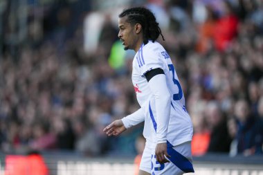 Leeds United 'dan Isaac Schmidt Gök İddia Şampiyonası maçında Luton Town, Leeds United' a karşı Kenilworth Road, Luton, İngiltere 'de 5 Nisan 2025