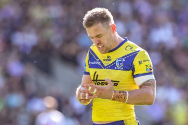 Warrington Wolves 'tan Matt Dufty, Betfred Challenge Kupası çeyrek final maçı sırasında Warrington Wolves St. Helens' e karşı Halliwell Jones Stadyumu, Warrington, İngiltere, 6 Nisan 2025