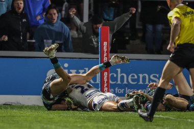 Wakefield Trinity 'den Matty Russell, Birleşik Krallık' ın Wakefield şehrinde bulunan DIY Kitchens Stadyumu 'nda oynanan Betfred Challenge Cup Quarter Final maçında şansını deniyor.