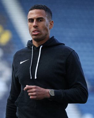 Maç hakemi Farai Hallam, 5 Nisan 2025 'te İngiltere' nin Deepdale kentindeki Preston North End-Stoke City maçında stadyuma geldi.