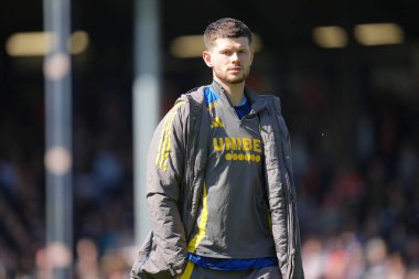 Leeds United takımından Illan Meslier, 5 Nisan 2025 'te Luton Town - Leeds United maçı öncesinde Kenilworth Road, Luton, İngiltere' de oynanacak.