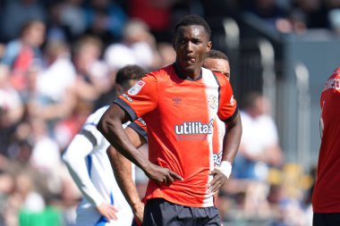 Luton Town 'dan Christ Makosso Gök Bahis Şampiyonası' nda Luton Town, Leeds United 'a karşı 5 Nisan 2025' te Kenilworth Road, Luton, İngiltere 'de oynanan karşılaşmada.