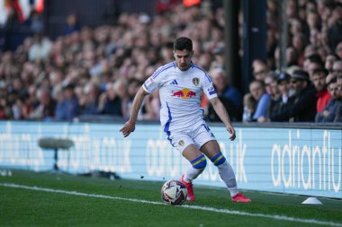 Leeds United 'dan Malikane Solomon Gök İddia Şampiyonası' nda Luton Town, Leeds United 'a karşı 5 Nisan 2025' te Kenilworth Road, Luton, İngiltere 'de oynanan karşılaşma.