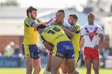 Warrington Wolves 'tan Zane Musgrove, Warrington Wolves' tan Sam Powell ve Warrington Wolves 'tan Adam Holroyd, Betfred Challenge Cup Quarter Final Maçı' nda Warrington Wolves 'a karşı Halliwell Jone