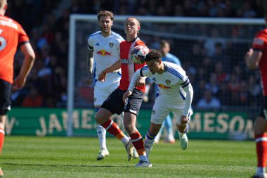 Leeds United takımından Ethan Ampadu, 5 Nisan 2025 'te Luton Town - Leeds United maçını kazandı.