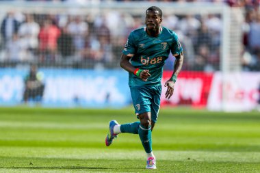 AFC Bournemouth takımından Dango Ouattara, Premier League maçında West Ham United ile Bournemouth arasında 5 Nisan 2025 'te Londra Stadyumu' nda oynanan karşılaşmada.