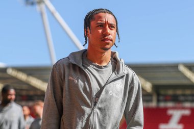 Blackpool 'dan Samuel Silvera, 5 Nisan 2025' te İngiltere 'nin Rotherham Stadyumu' nda oynanan 1.