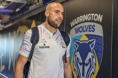 Warrington Wolves 'tan James Harrison, 6 Nisan 2025' te İngiltere 'nin Warrington kentinde oynanan Betfred Challenge Kupası çeyrek final maçı sırasında sahaya çıktı.