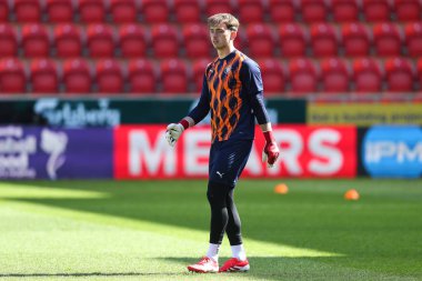 Blackpool 'dan Harry Tyrer 5 Nisan 2025' te İngiltere 'nin Rotherham Stadyumu' nda oynanan Sky Bet Ligi 1 maçı öncesinde oynanan ısınma maçında