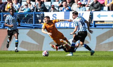 Hull City 'den Gustavo Puerta, Sheffield Çarşamba günü Sheffield Çarşamba günü Hull City, Sheffield, İngiltere' de 5 Nisan 2025 'te oynanan karşılaşmada Sheffield' li Pol Valentn 'e faul yaptı.