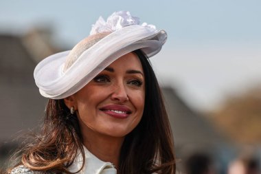 Bayanlar, Randox Grand National 2025 Bayram Günü 'nde İngiltere' nin Liverpool kentindeki Aintree Hipodromu 'na gelir.