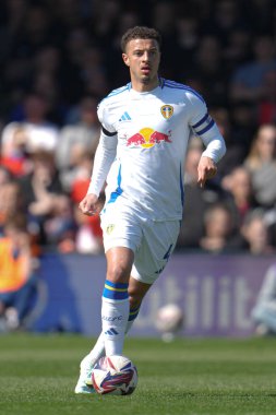 Leeds United takımından Ethan Ampadu, Luton Town - Leeds United maçında 5 Nisan 2025 'te Kenilworth Road, Luton, İngiltere' de karşılaştı.