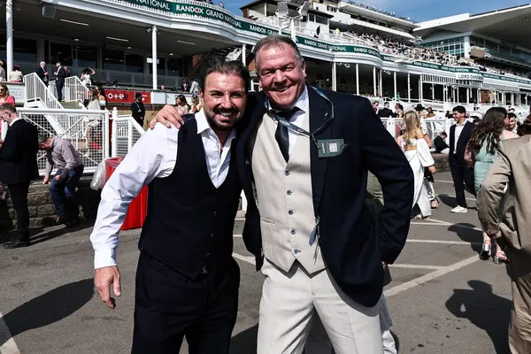 Randox Grand National 2025 Kadınlar Günü 'nde yarışçılar Aintree Yarış Pisti, Liverpool, Birleşik Krallık, 4 Nisan 2025