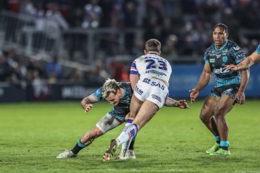 Wakefield Trinity 'den Josh Rourke, 4 Nisan 2025' te Birleşik Krallık 'ın Wakefield Stadyumu' nda oynanan Betfred Challenge Kupası çeyrek final maçında Leoparlardan Ethan O 'neill tarafından yenildi.