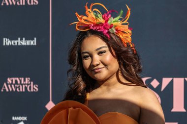 Yarışçılar Aintree 'ye 5 Nisan 2025' te Aintree Yarış Pisti 'nde düzenlenen Randox Grand National 2025 Günü' nde girdiler.