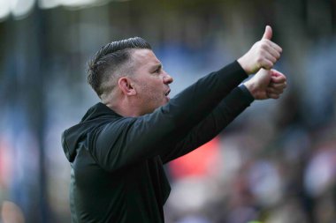 Luton Town 'un Matt Bloomfield Yöneticisi, 5 Nisan 2025' te Luton Town - Leeds United maçından sonra taraftarlarıyla tam zamanlı olarak maç yapıyor.