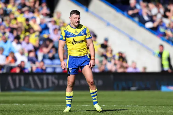 Warrington Wolves 'dan George Williams, Betfred Challenge Kupası çeyrek final maçı sırasında Warrington Wolves St. Helens' e karşı Halliwell Jones Stadyumu, Warrington, Birleşik Krallık, 5 Nisan 2025