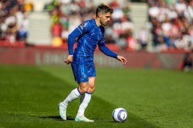 Chelsea 'den Pedro Neto Premier Lig karşılaşmasında topla koşuyor Brentford Chelsea' ye karşı Gtech Community Stadyumu, Londra, İngiltere, 6 Nisan 2025