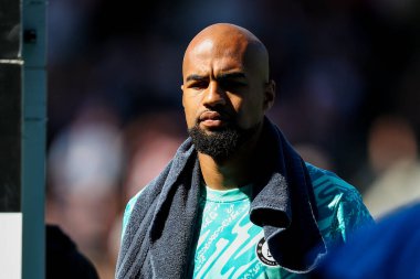 Chelsea 'den Robert Sanchez, 6 Nisan 2025' te İngiltere 'deki Gtech Community Stadyumu' nda oynanan Premier League karşılaşması öncesinde Brentford Chelsea 'ye karşı sıralanır.