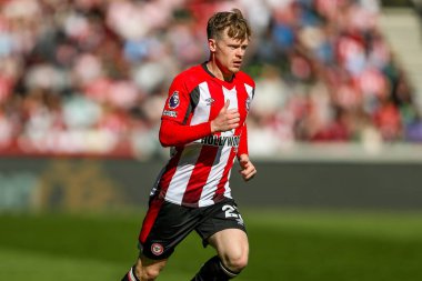 Brentford 'dan Keane Lewis-Potter Premier League karşılaşmasında Brentford Chelsea' ye karşı Gtech Community Stadyumu, Londra, Birleşik Krallık, 6 Nisan 2025