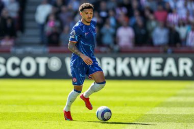 Chelsea 'den Jadon Sancho Premier Lig karşılaşmasında topla koşuyor Brentford Chelsea' ye karşı Gtech Community Stadyumu, Londra, İngiltere, 6 Nisan 2025