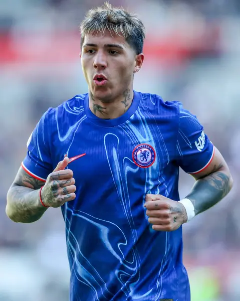 Chelsea 'den Enzo Fernandez Premier Lig karşılaşmasında Brentford Chelsea' ye karşı Gtech Community Stadyumu, Londra, İngiltere, 6 Nisan 2025