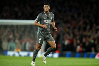 Real Madrid 'den Jude Bellingham, UEFA Şampiyonlar Ligi çeyrek final maçı sırasında Emirates Stadyumu' nda Arsenal 'e karşı Real Madrid, Londra, 8 Nisan 2025