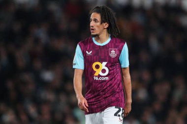 Burnley 'den Hannibal Mejbri Gök İddia Şampiyonası maçında Derby County, Burnley' e karşı Pride Park Stadyumu, Derby, İngiltere, 8 Nisan 2025